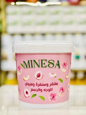 مقشر للجسم والوجه مينيسيا بالخوخ 800 مل